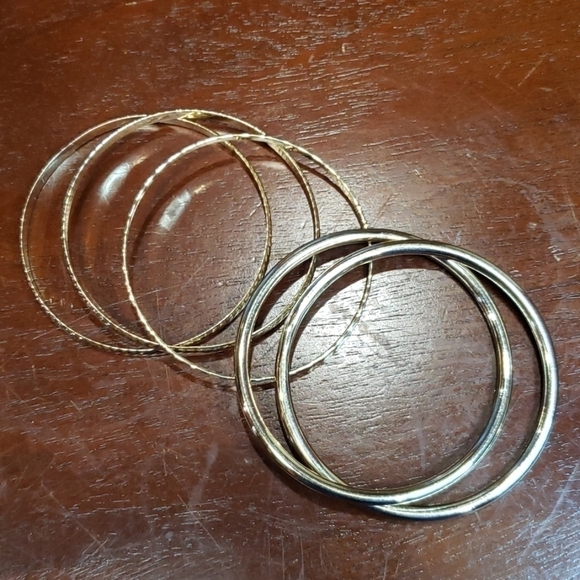 Set of 4 Stackable Bangles - Picture 2 of 4